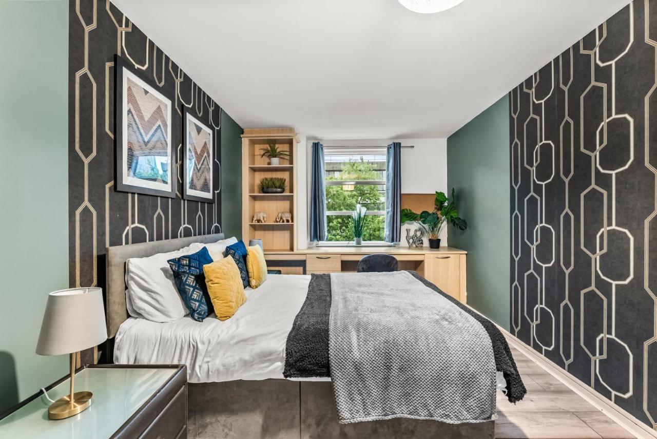 Apartment Large - Sleeps 8