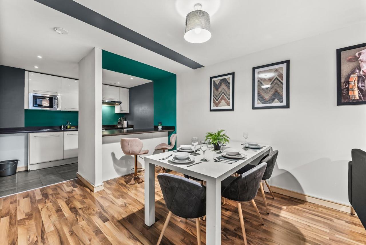 Large - Sleeps 8 Apartment *
