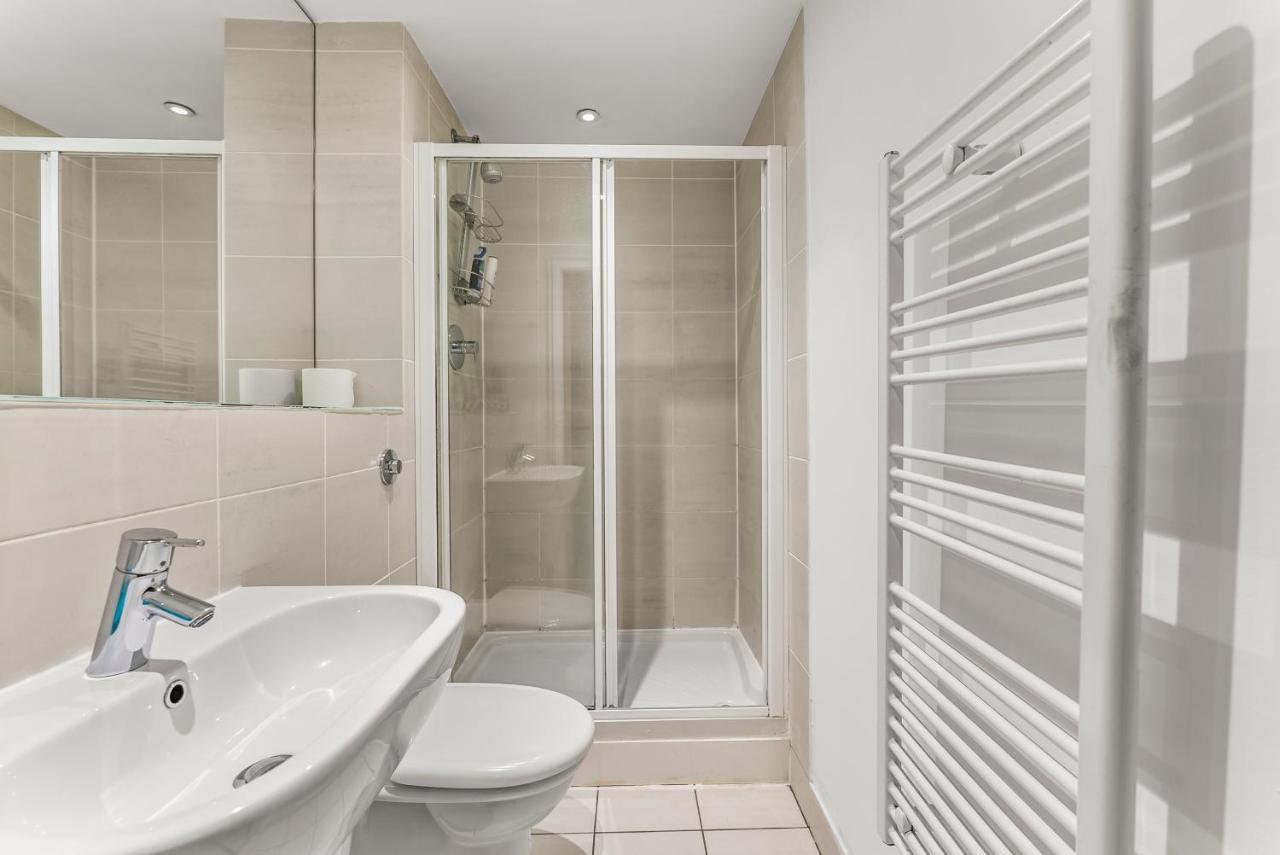 Apartment Large - Sleeps 8